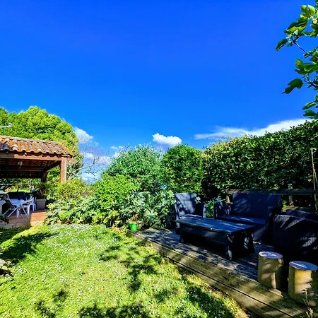Les Roses Tremieres Holiday home *