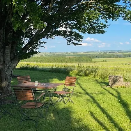 Les Roses Tremieres * Saint-Fort-sur-Gironde