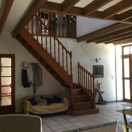 Сasa de vacaciones Les Roses Tremieres