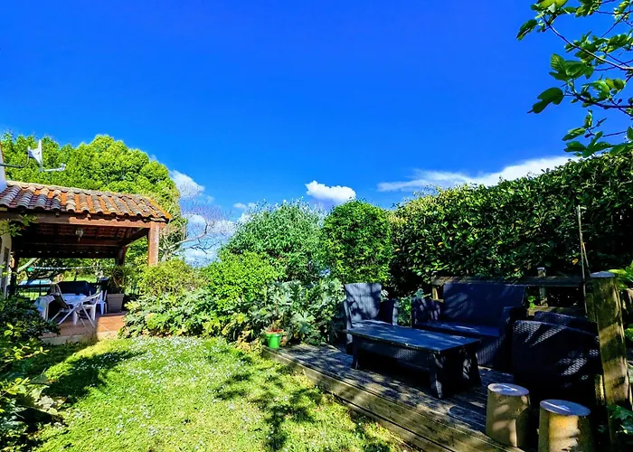 Les Roses Tremieres Сasa de vacaciones *